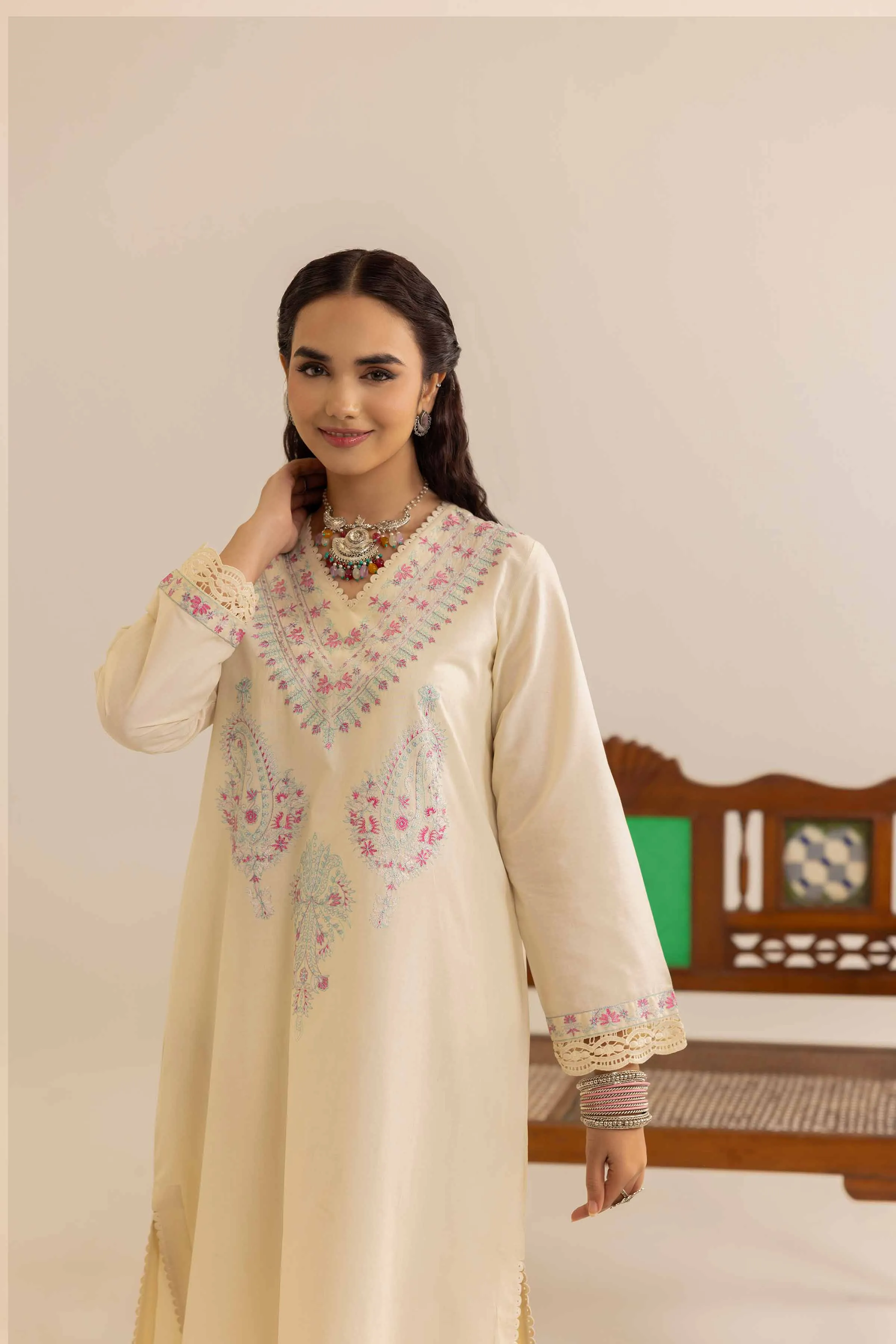 2 Piece - Embroidered Suit - PE25-138
