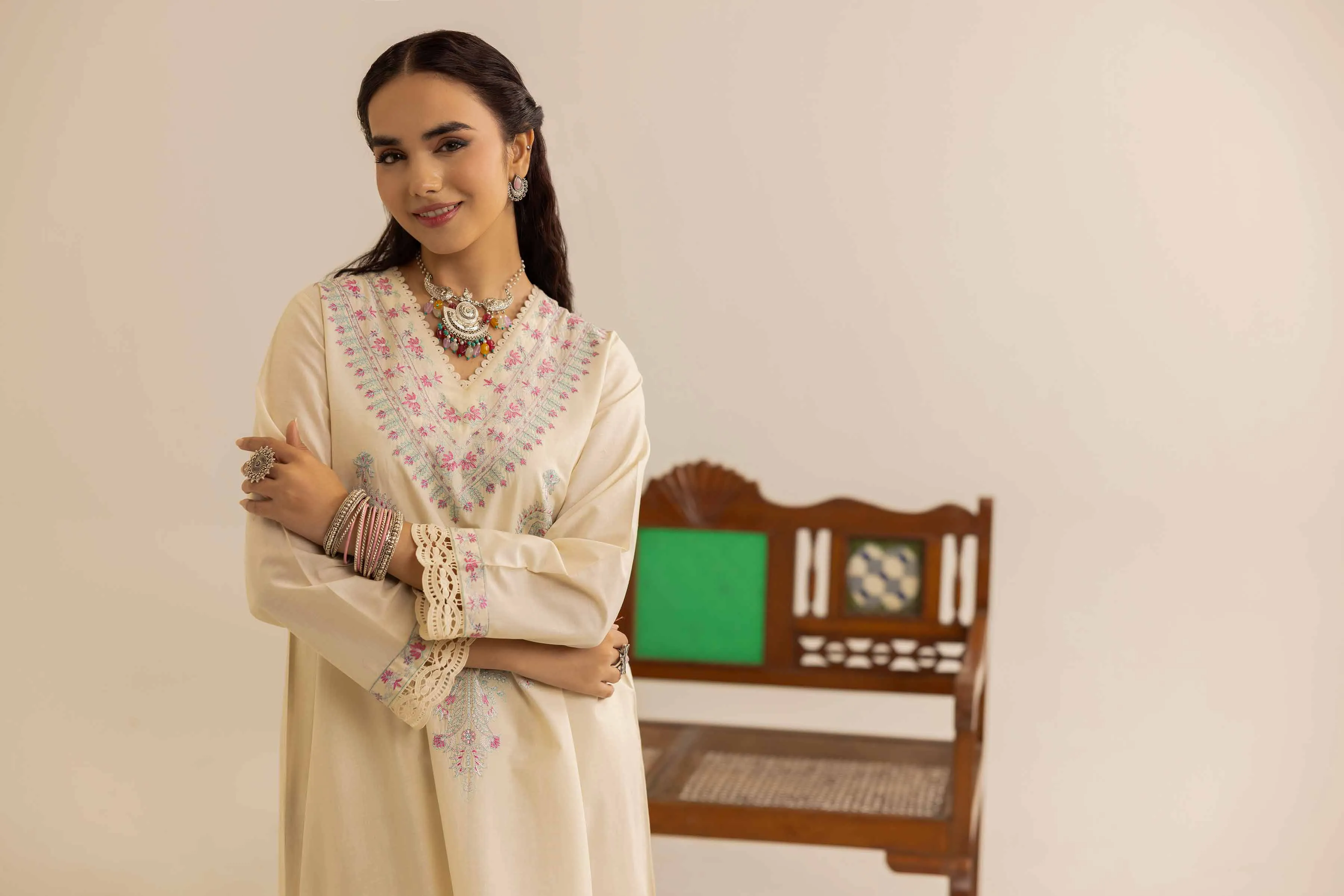 2 Piece - Embroidered Suit - PE25-138