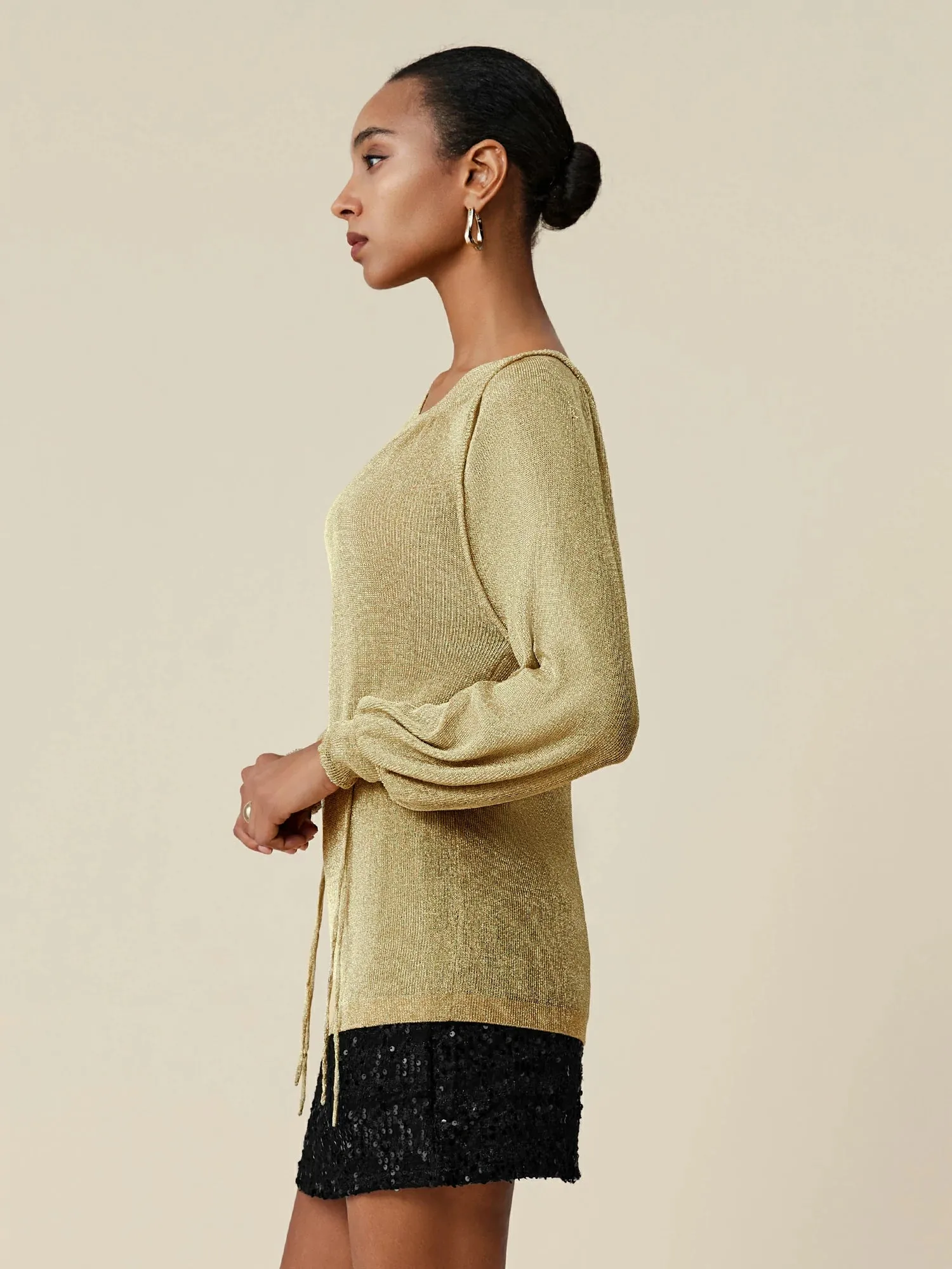 Amoretu Round Neck Long Sleeve Drawstring Glitter Top