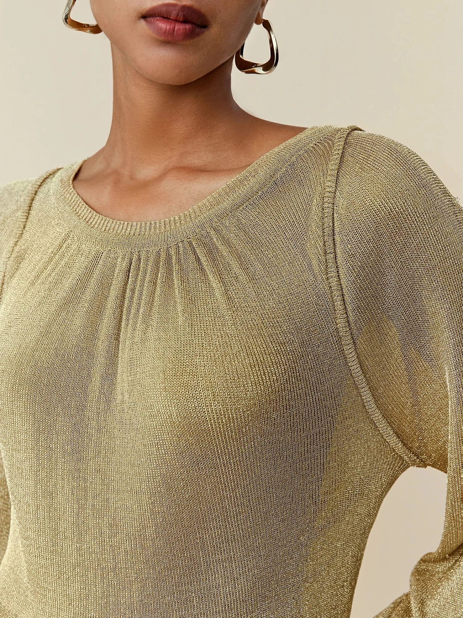 Amoretu Round Neck Long Sleeve Drawstring Glitter Top