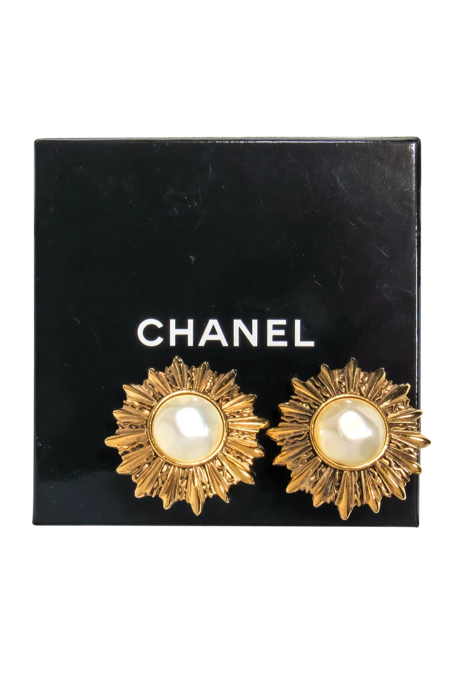 Chanel - Gold & Pearl Sun Design Clip-On Earrings
