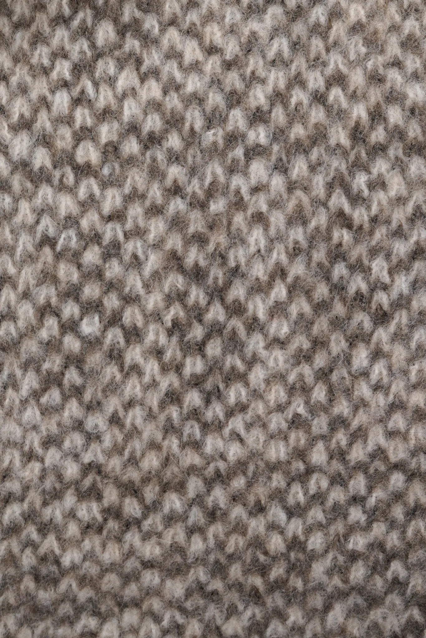 Cream Flamestitch Knitted Scarf