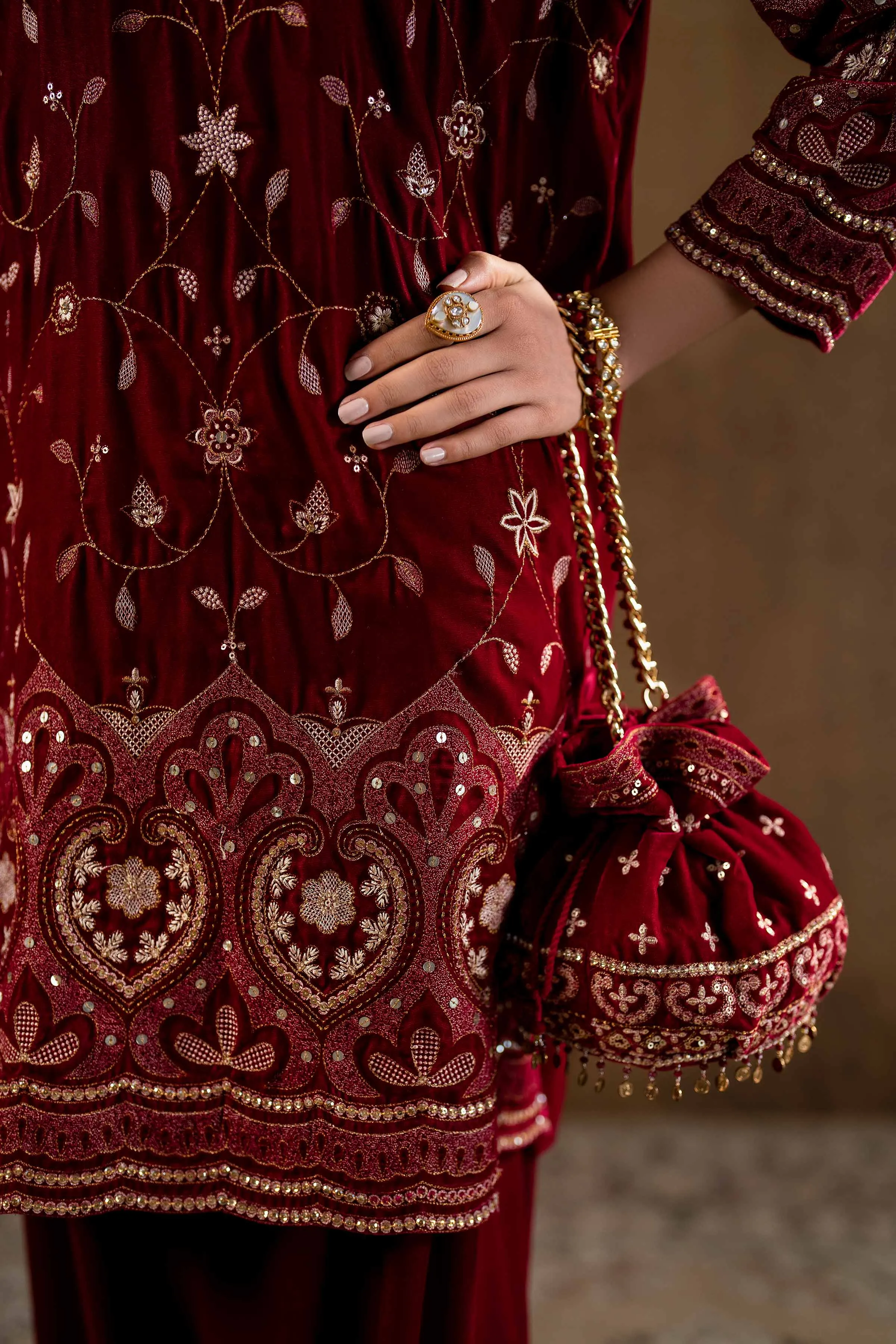 Embroidered Pouch - KFW24-148
