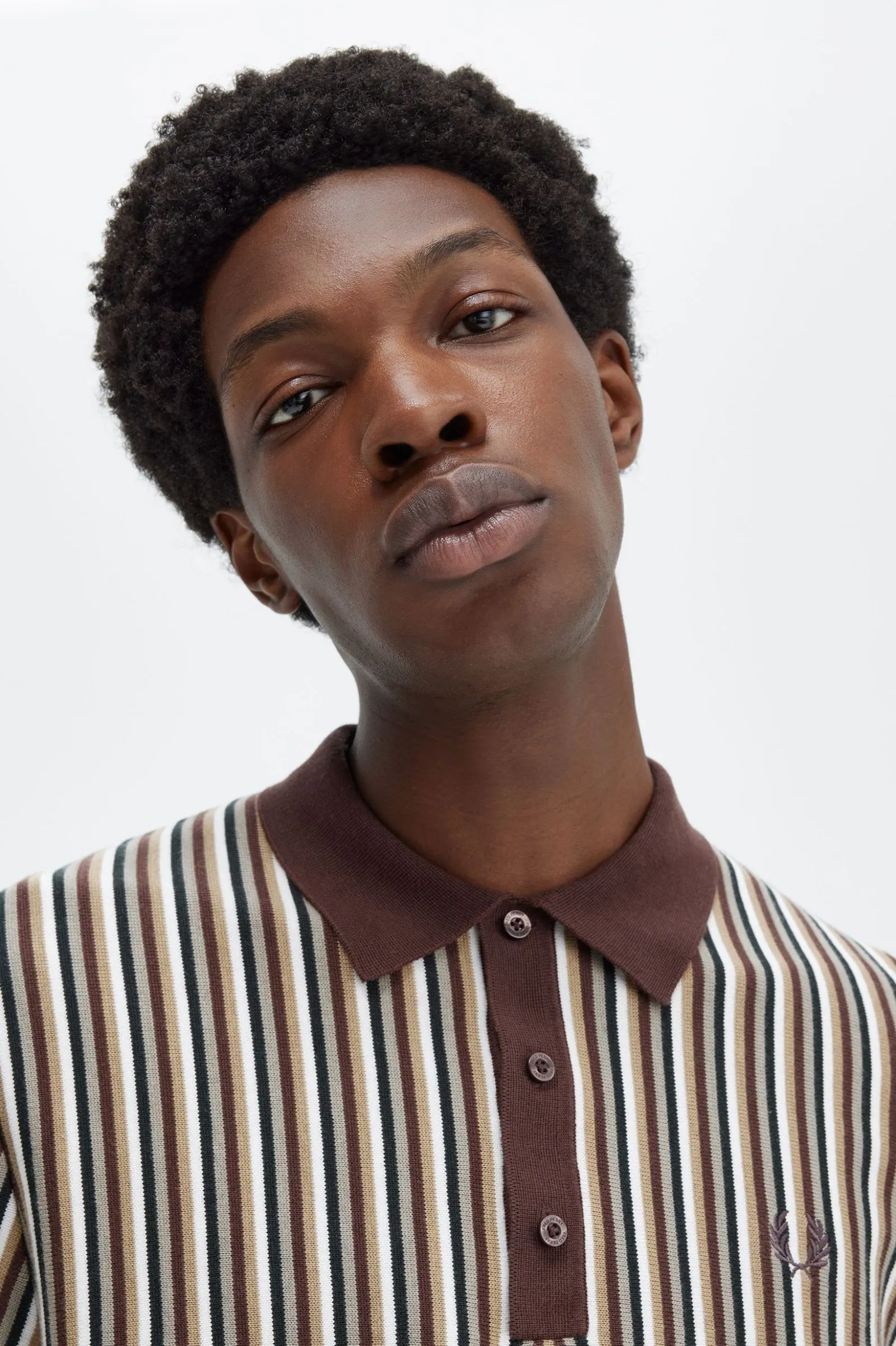 FINE STRIPE KNITTED SHIRT