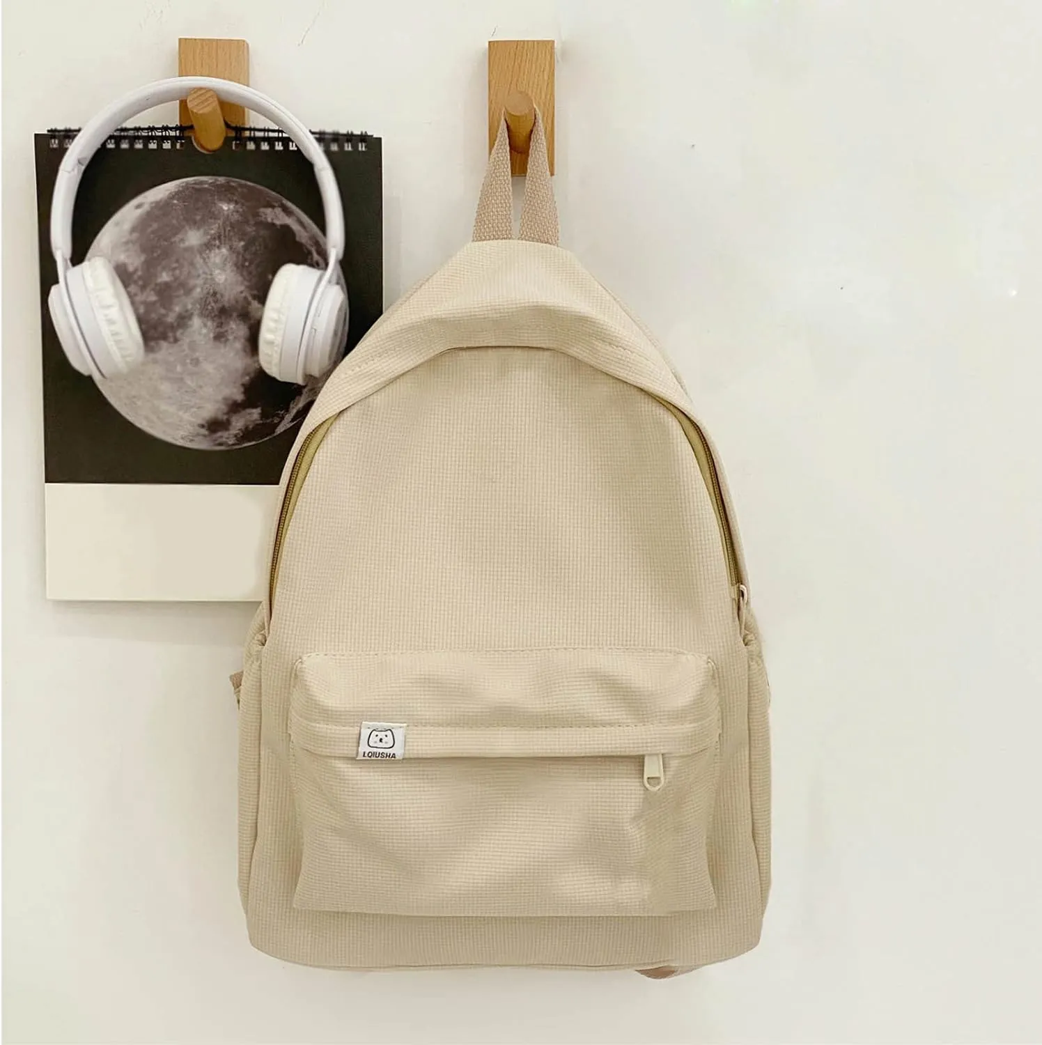 Leather Travel Backpack for Women Casual Daypack with Anti-Theft Back Pocket Fashion Faux Work Travel Handbags(Beige)
