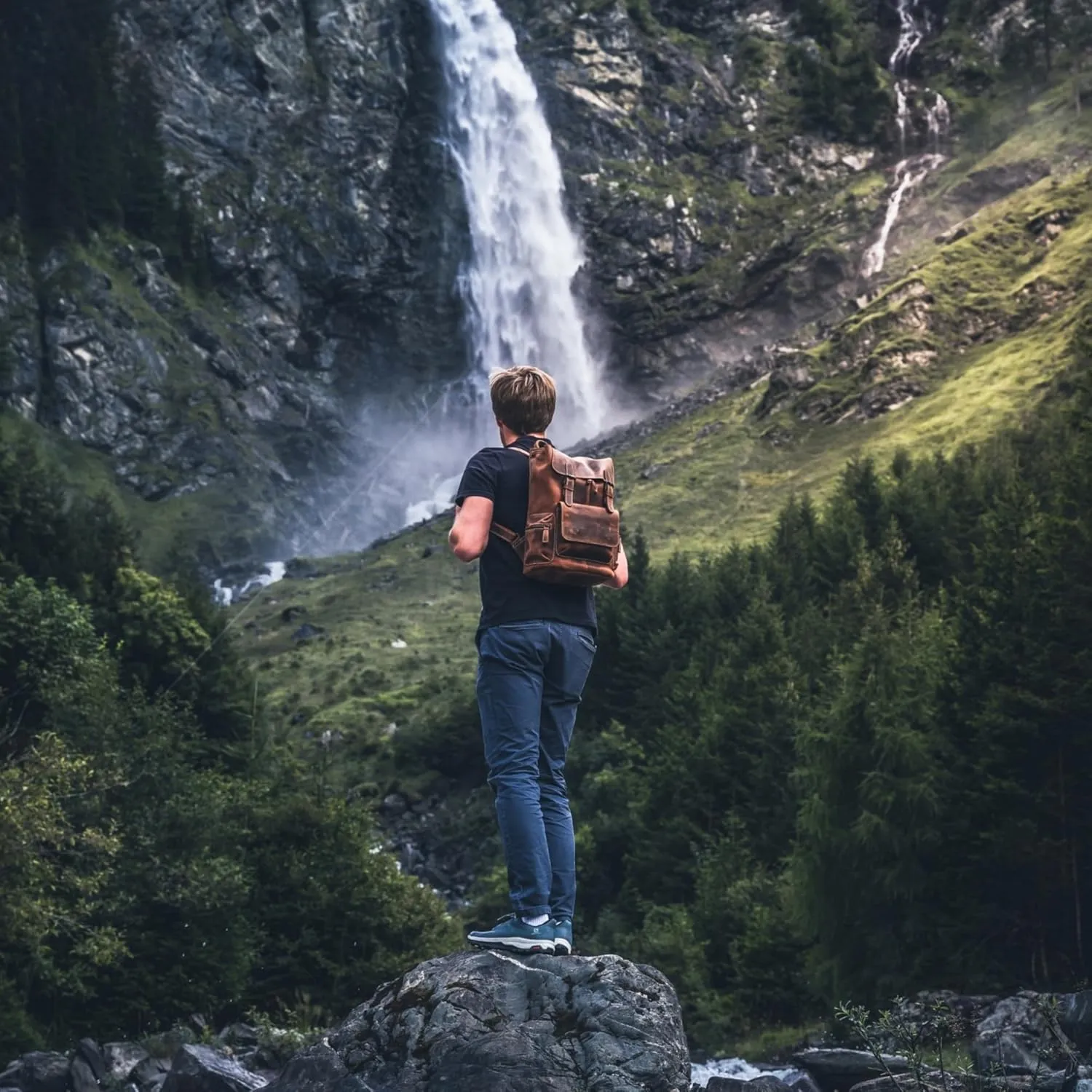 MegaGear Top Grain Leather Laptop Backpack for Men and Women, Chestnut, 13 Inches
