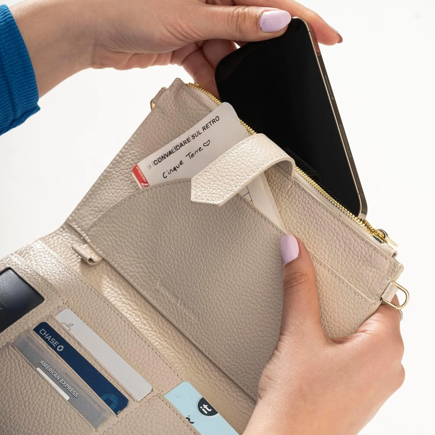 Stylish Wristlet Wallets and Small Handbag Purses for Women  Fashionable and Functional Accessories